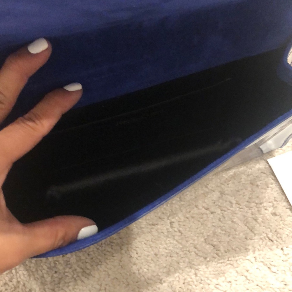Patent Authentic YSL clutch - Picture 5 of 7